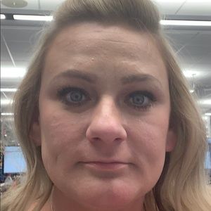 Meet your Posher, Desiree